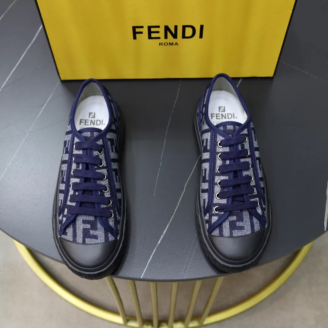 Factory price: 480 original order (couple model) Brand: FENDI Fendi 🙅‍♂️🙅‍♂️🙅‍♂️ Size: Female 35–40, Male 39-44 (45 can be customized) Grade: Official website genuine Material: Imported original LoGO fabric upper Original comfortable lining TPU wear-resistant lightweight outsole Style category: Loafers New trendy shoes Color: actual picture color